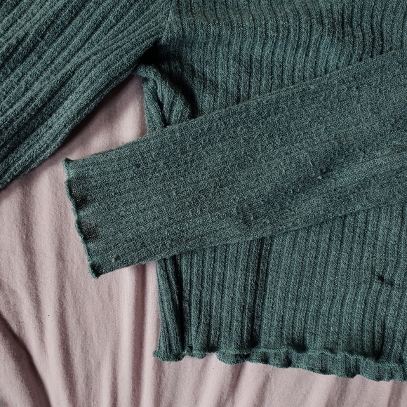 Lettuce Hem Shirt - Picture 3 of 3